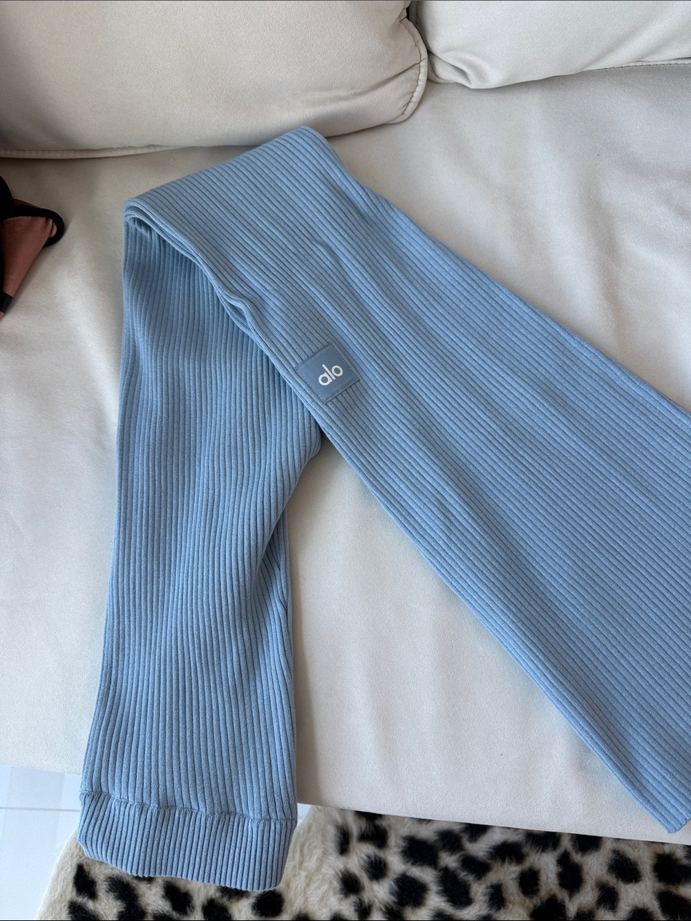 ALO Yoga Women Ribbed Lounge pants - Sky Blue